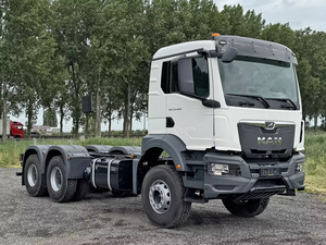 Camión Tractor Usado 2023 de Servicio Pesado 8x4 con Motor Diésel y Transmisión Manual para Exportación en Excelentes Condiciones - Product Image 2