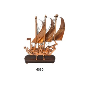 Pièce maîtresse décorative de bateau en laiton de haute qualité Offre Spéciale avec base en bois pour la décoration de la maison et du bureau - Product Image 2