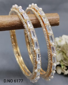 กำไลข้อมือมุกหินสีทอง SKU 6177 สำหรับผู้หญิง เครื่องประดับแบบดั้งเดิมของอินเดีย กำไลโลหะสำหรับเจ้าสาว - Product Image 3