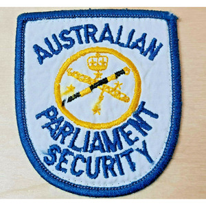 Badges de sécurité personnalisés en feutre non tissé Sentinel Patrol avec attache à épingle de sûreté - Product Image 3