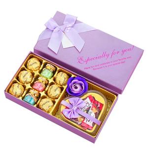 Caja de barra de chocolate de lujo Embalaje de cartón corrugado de grado alimenticio personalizado Cajas de regalo de papel en relieve al por mayor - Product Image 1