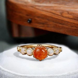 Bague en argent sterling plaqué or 925 avec pierre de soleil dorée, design tendance classique, bague pour femme et fille, cadeaux d'anniversaire - Product Image 1