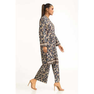 ชุดเซ็ตผ้าลอนพิมพ์ลายสีน้ำเงินกรมท่าสำหรับผู้หญิง เสื้อครอปเหนือเข่า สไตล์ลำลอง สองชิ้น เหมาะสำหรับฤดูใบไม้ผลิ/ฤดูร้อน ไซส์ 3XL - Product Image 2