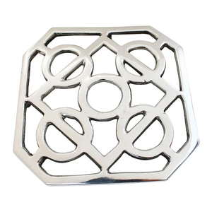 Dessous de plat en métal indien de forme carrée en laiton fini à la main carré rond pour Table de cuisine Table à manger résistant à la chaleur - Product Image 1