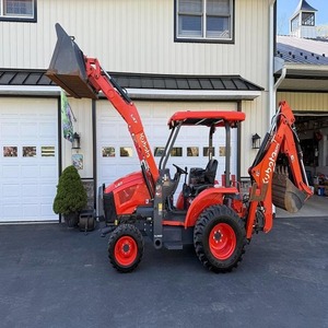 Tracteur Kubota M62 neuf avec chargeur frontal et arrière, moteur diesel, machine robuste avec PLC, chargeur arrière Kubota à vendre - Product Image 4