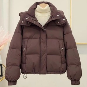 Chaqueta acolchada de invierno con cremallera OEM personalizada, chaqueta acolchada de diseño premium a prueba de viento para mujer, venta al por mayor - Product Image 3