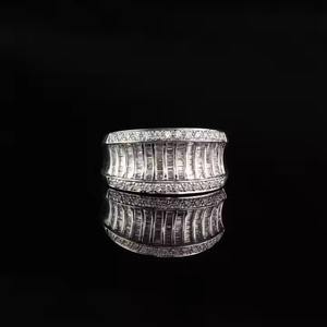 Original Moissanite Diamond Wedding Eternity Band 10K Oro blanco con estilo romántico vermeil Baguette Joyería fina - Product Image 6