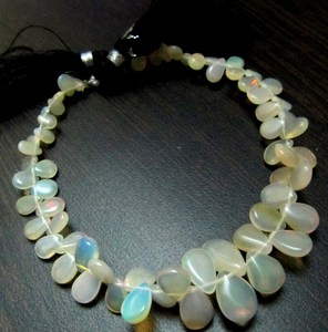 Perles d'opale blanche naturelle d'Éthiopie Welo, tailles de 4x5 mm à 8x12 mm, forme lisse en goutte de poire, forme briolette, brin de 8 pouces pour la fabrication de bijoux - Product Image 3