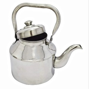 Théière en laiton de style Mughlai avec couvercle et doublure à l'intérieur poignée de concepteur de service pour la cuisine couleur laiton théière en laiton au design moderne - Product Image 2