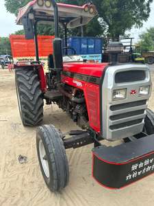 2002 Massey 241 Di 2WD Tractor de ruedas usado Farmtrac 50HP Potencia nominal Motor Gear Drive Core Componentes 45HP - Product Image 2