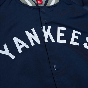 Vente en gros de bombardiers de sport en polyester letterman avec broderie personnalisée blouson à boutons tendance pour hommes et femmes - Product Image 3