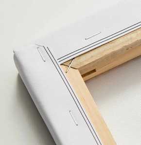 Toile d'art avec inscription « Une petite fête n'a jamais tué personne » |   Art pop monochrome avec typographie rouge |   Décoration de bar rétro glamour - Product Image 5