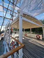 Pergola à arche rétractable moderne en alliage d'aluminium, finition thermolaquée, écologique, imperméable, résistante à la putrescence et aux rongeurs