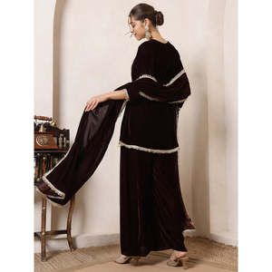 Conjunto de 3 Piezas Indo-Occidental para Mujer, Kurti Elegante de Terciopelo Marrón con Manga Tres Cuartos y Palazzo, Incluye Dupatta, Tallas S-XXL - Product Image 4