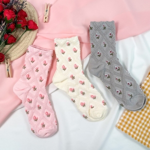 ODM <b>Women's</b> Elegant Casual Vintage Floral Jacquard Crew <b>Socks</b> Comfortable and Breathable for Daily Use Wholesale From Factory - Product Image 5