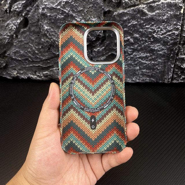 Ultra-Thin Business PC Aramid Fiber Carbon Texture Splice Magnetic Charging Shockproof Mobile Phone Case for 16/15/14/13