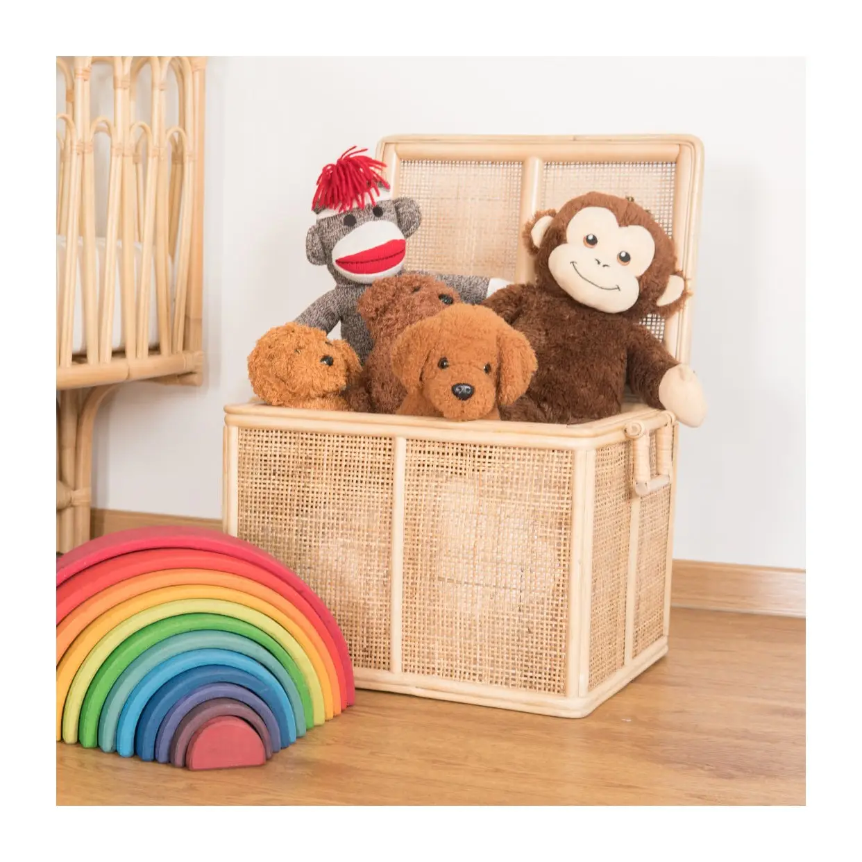 Latest design premium quality wicker woven hand made box trunks chest of drawers for kids rattan luggage trunk