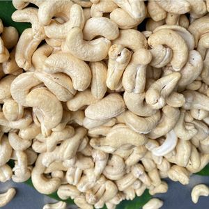 เม็ดมะม่วงหิมพานต์เม็ดมะม่วงหิมพานต์2024เม็ดมะม่วงหิมพานต์ที่เชื่อถือได้จากผู้จำหน่ายเวียดนามส่งออกไปยังเอเชีย, ยุโรป, ตะวันออกกลาง - Product Image 1