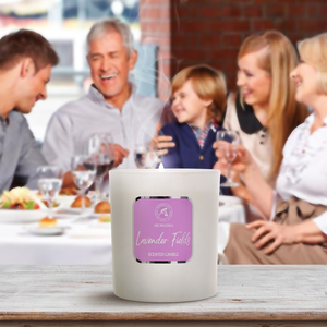 Vela Aromática de Cera de Soya Aromatika Lavender Fields en Frasco de Vidrio Blanco Mate, Regalo Premium de Aromaterapia para el Día de la Madre - Product Image 6