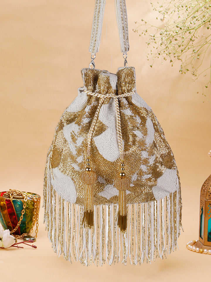 โกลเด้น