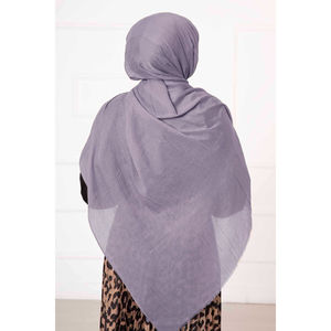 Ensemble élégant de châle, écharpe, gants et chapeau en bambou gris clair - Product Image 3