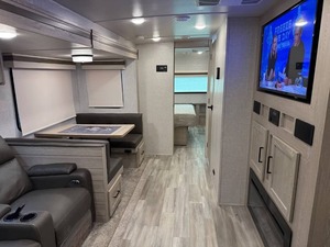 F-o-r-e-s-t Ri-v-e-r Ro-c-k-w-o-o-d Ultra Lite 2614BS d'occasion 2022 - Product Image 2