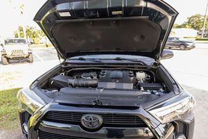 ใช้แล้ว LHD/RHD 2018 T O Y O T A 4Runner SR5 4X4พรีเมี่ยม - Product Image 6