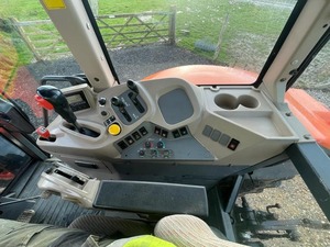 Tractor Kubota 4x4 de Alto Rendimiento M130X, en Excelentes Condiciones, Listo para Comprar, Precios al por Mayor, Disponible Ahora - Product Image 5