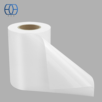 Rouleau de film auto-adhésif imprimable en PE blanc brillant, matériau d'étiquetage imperméable pour l'impression flexographique et numérique