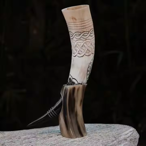 Nouveau cor à boire Viking sculpté fabriqué à la main corne à boire bière personnalisé sculpté à la main corne à boire Viking par artisanat croissant - Product Image 3