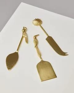 Juego de cuchillos de queso de oro rosa elegante con 3 piezas para servir con estilo y entretenimiento elegante - Product Image 6