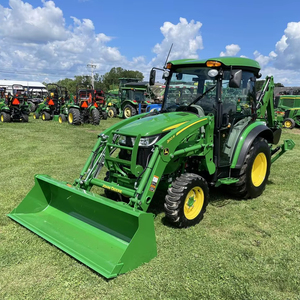 Tractor de Ruedas John Deere 320R con Cargador Frontal y Trasero, Máquina Utilitaria Agrícola de 60HP - Product Image 6
