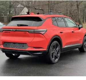 Chevrolet Equinox EV RS AWD Turbo 2024 con Volante a la Izquierda, Neumáticos R21, Bajo Kilometraje, Precio en Existencia, Listo para Envío - Product Image 3