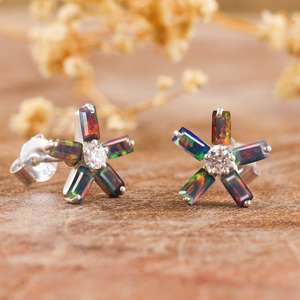 Boucles d'oreilles clous en opale de feu noire taille baguette pour femmes, boucles d'oreilles en opale de feu naturelle, bijoux en argent sterling 925 - Product Image 1