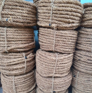 Corde en fibre de coco naturelle de qualité supérieure, écologique - Robuste, flexible et biodégradable pour l'agriculture, l'aménagement paysager, le jardinage et l'emballage - Product Image 3