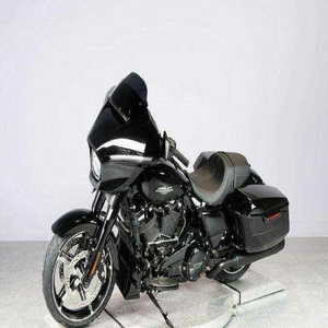 มอเตอร์ไซค์ทัวริ่งรุ่น Street Glide ปี 2026 ขนาด 1500 ซีซี ผลิตในสหรัฐอเมริกา สำหรับผู้ใหญ่ พร้อมระบบ EFI, ABS, GPS และคุณสมบัติทัวริ่งระดับพรีเมียม ยอดขายดีที่สุด - Product Image 4