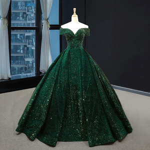 Robe de mariée ou de demoiselle d'honneur à taille naturelle, style robe de bal, avec superposition de paillettes - Product Image 1