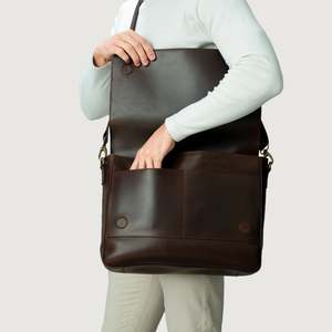 Bolso Mensajero de Cuero Marrón Vintage Carismatico con Logotipo Personalizado, Estilo Moderno para Verano y Primavera - Product Image 6
