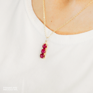 Collar con colgante de tres piedras de Plata de Ley 925 con piedra natal de Rubí, chapado en oro, abalorios de joyería cristiana de moda - Product Image 1
