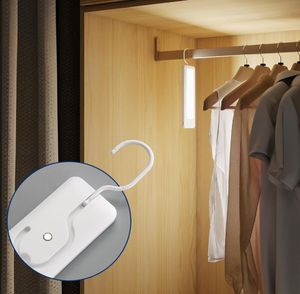 Lumière de placard LED rechargeable moderne, détecteur de mouvement activé, télécommande, 5V, aluminium, intérieur, chambre à coucher, placard, cuisine, 120 - Product Image 1