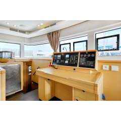 Lagoon 52 F, Equipo Marino, 2 Motores de 69 CV, 15.86 x 8.60 m - Product Image 6