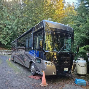 Autocaravana Gulf Stream Tour Master Clase A de 40 pies, año 2008, modelo T 40 - Product Image 1