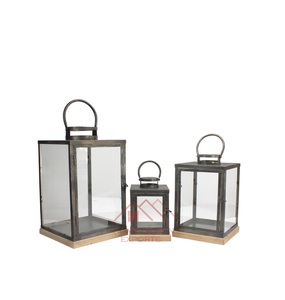 Juego de 3 Faroles de Madera para Decoración de Mesa - Product Image 1