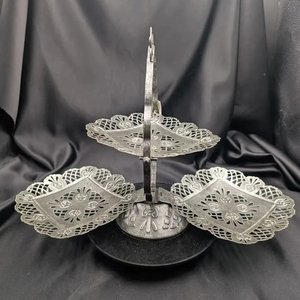 ที่วางเค้ก3ชั้นสีเงินแบบเรียบหรูสำหรับงานวันเกิดงานแต่งงานงานเลี้ยงและงานเฉลิมฉลองที่บ้านจากอินเดีย - Product Image 1