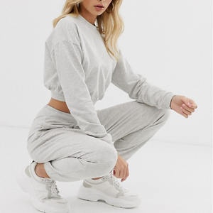 Chándal Deportivo para Mujer, Diseño Deportivo en Poliéster, Sensación Flexible, Forma Perfecta, Material Suave, Adecuado para Correr y Ejercicio al Aire Libre - Product Image 4