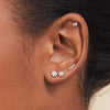 Pendientes de botón finos de Piercing Studio con diseño de punzón de respaldo plano - Product Image 2
