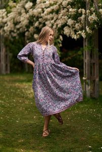 Nouvelle robe mini en velours bohème Florie, robe à fleurs imprimée à la main, bleu rose, décontractée, faite à la main, taille naturelle, mode éthique - Product Image 4