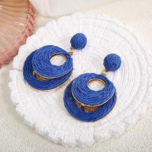 Boucles d'oreilles en raphia faites à la main pour femmes-Bijoux légers Boho Dangle, vacances à la plage d'été, design rond ovale en paille - Product Image 4