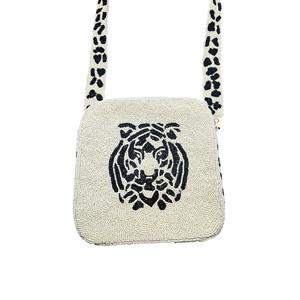 Correa de bolso con cuentas de lujo de Tigre con diseños de bordado intrincados Correa de bolso con bordado de cuentas de semillas hechas a mano con diseño personalizado - Product Image 6