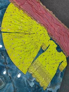 Lanzamiento del nuevo diseñador Party Wear Top Plazzo y Dupatta con bordado pesado Sharara Kurti Set para mujeres y niñas - Product Image 2